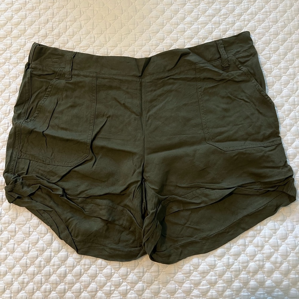New York & Co Utility Shorts - M, Women